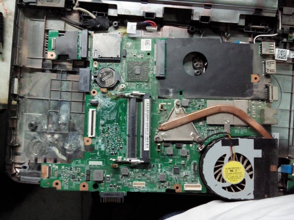 DELL M4040笔记本严重进水维修
