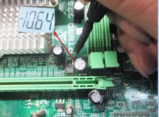 量控制极电压有10V