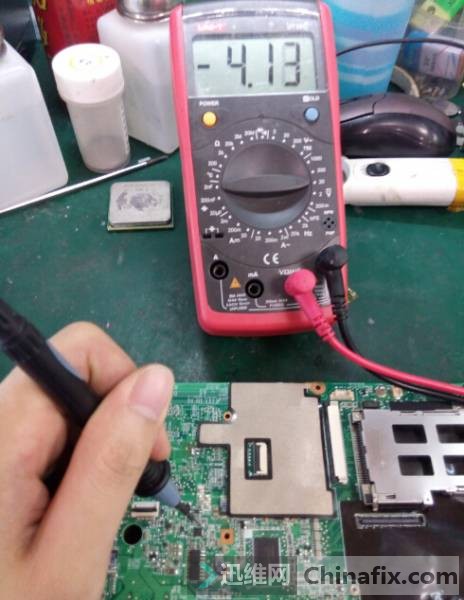 测量芯片的工作条件