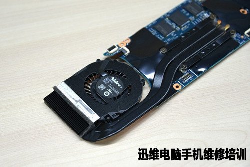 ThinkPad X1 Carbon拆解