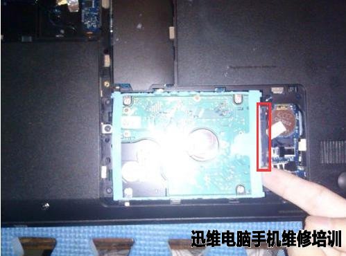 惠普笔记本cq45拆机 图六