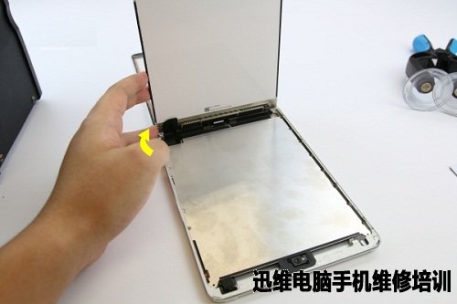 iPad mini2拆解换屏全靠diy手工