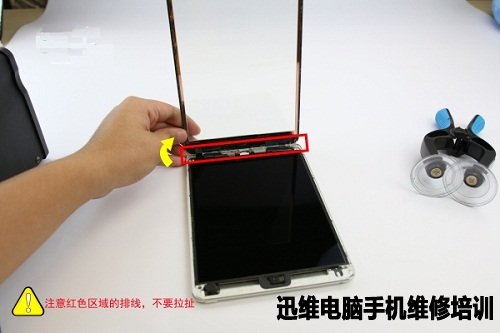 iPad mini2拆解换屏全靠diy手工