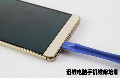 中兴axon天机MAX拆机 图3