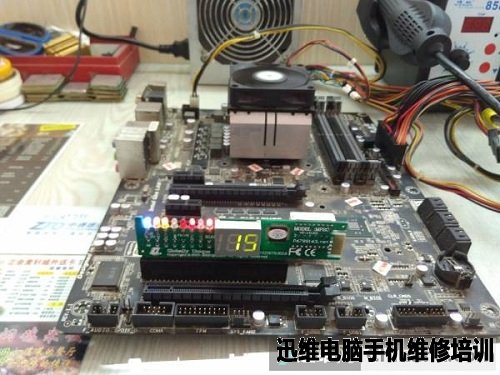 技嘉GA-Z87X-D3H不上电无时钟