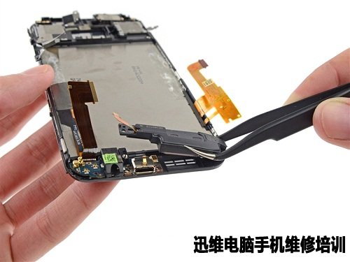 HTC旗舰机M8一丝不苟完全拆解