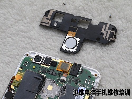 呛口红辣椒手机NX-Plus做工怎么样？拆机便知