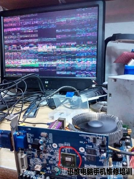 影驰GT610显卡花屏