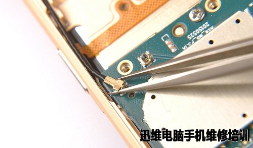 智能手机蓝魔Mos1拆机图文并茂！