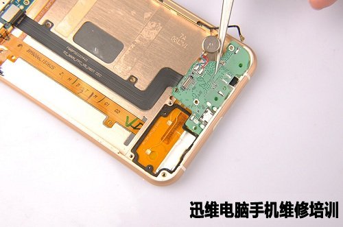 智能手机蓝魔Mos1拆机图文并茂！