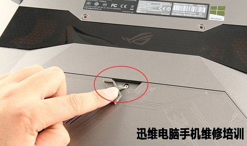 华硕gfx72拆机 图3