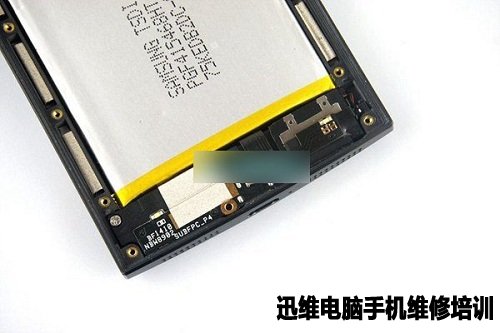 IUNI U2手机做工怎么样？拆机便知