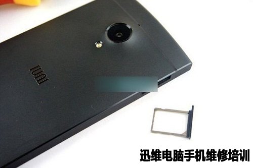 IUNI U2手机做工怎么样？拆机便知