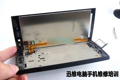 IUNI U2手机做工怎么样？拆机便知
