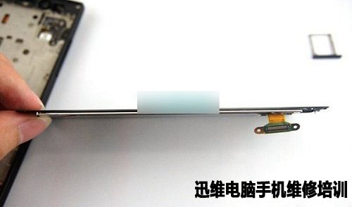 IUNI U2手机做工怎么样？拆机便知