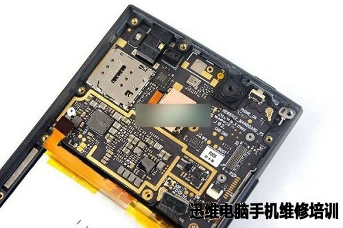 IUNI U2手机做工怎么样？拆机便知