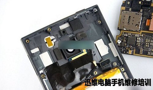 IUNI U2手机做工怎么样？拆机便知