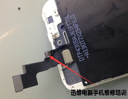Iphone5s进水换屏幕背光模组