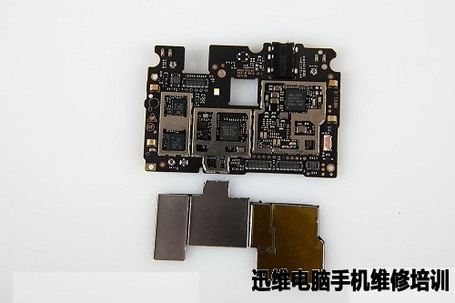 国民手机：中兴Blade A2拆机图解