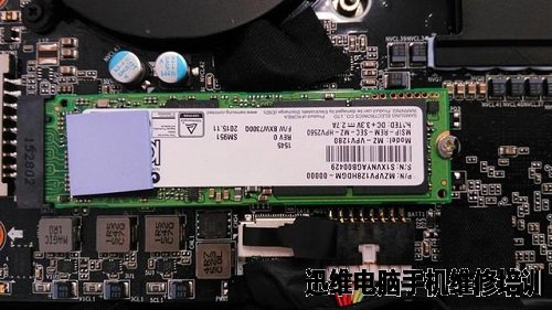 技嘉P34W V5笔记本拆机图解