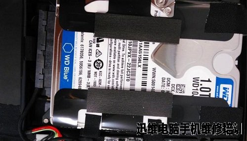 技嘉P34W V5笔记本拆机图解