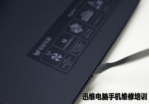 宏碁暗影骑士2拆机 图3