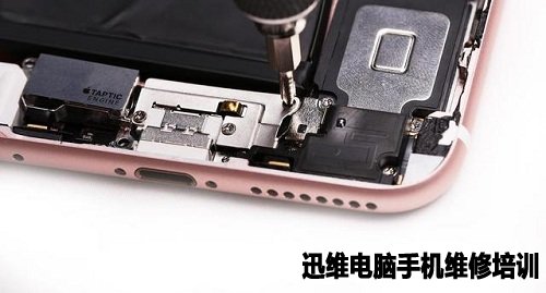 苹果家族：iPhone6s Plus 拆机图解！