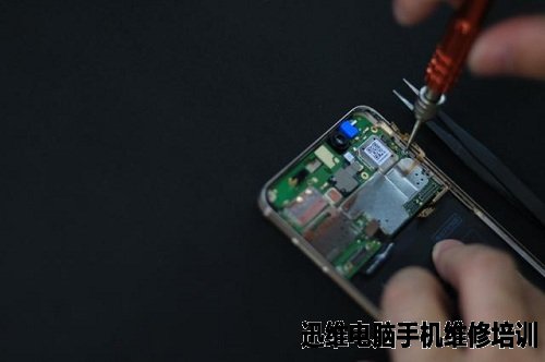 乐视新旗舰乐Pro3完全拆解看做工！