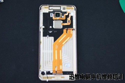 乐视新旗舰乐Pro3完全拆解看做工！