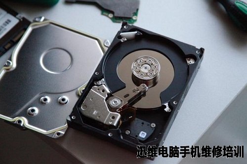 坚持了4年的机械硬盘之拆机篇！
