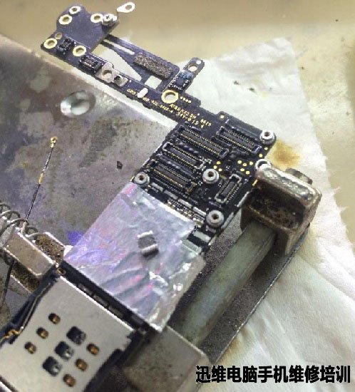 苹果iPhone6 进水不开机维修 图2