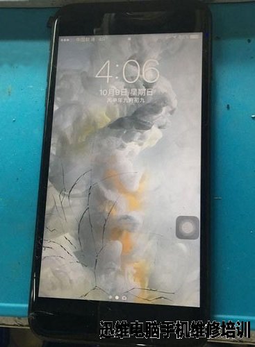 iPhone 7 Plus换外屏维修 图1