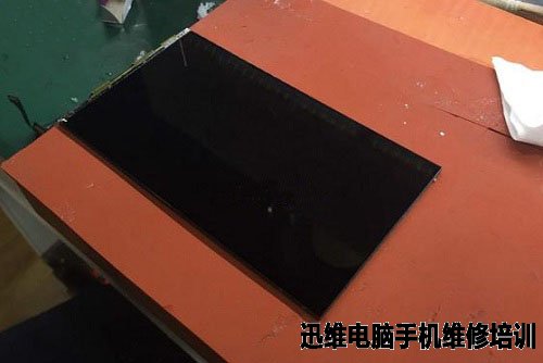 iPhone 7 Plus换外屏维修 图15