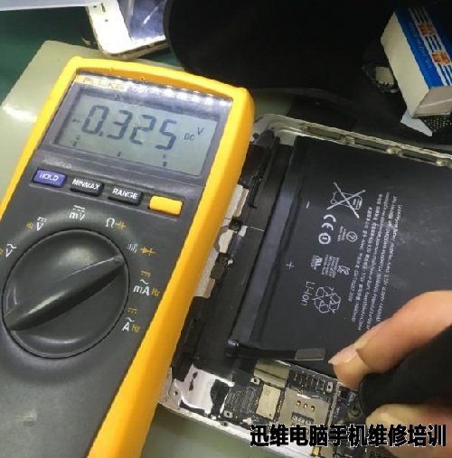 iPad mini无背光故障维修2