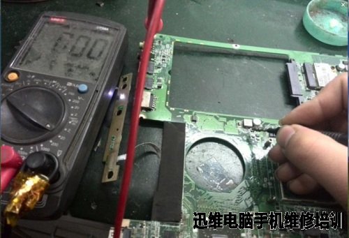 联想Y560不出1.8V显卡电压 改集显维修 图3