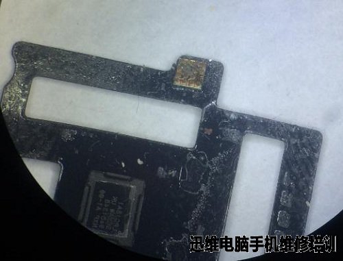 iPhone5S 开机不显示故障维修3