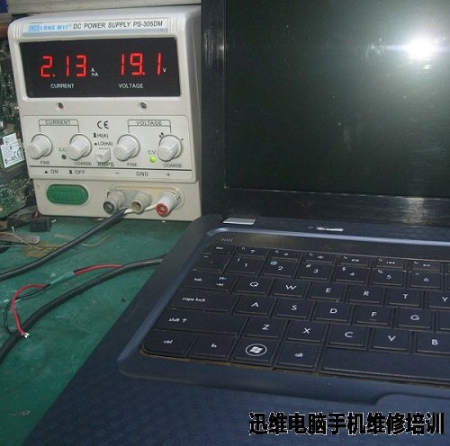 HP G42笔记本通电黑屏故障维修