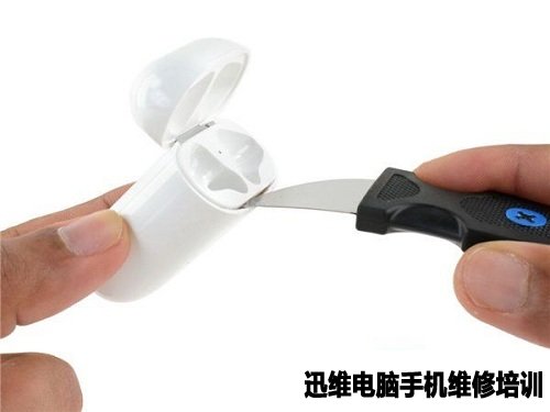 苹果AirPods分体式无线耳机拆解！