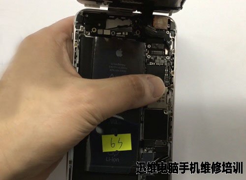 iPhone6 Plus 后置摄像头无法照相故障 图3