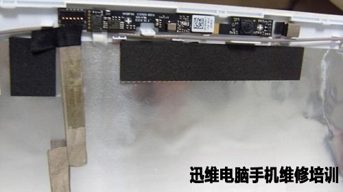索尼笔记本拆机更换显示屏