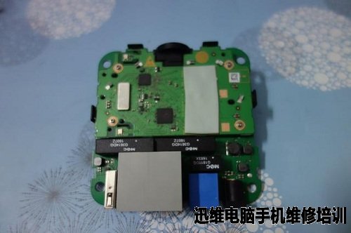 华为荣耀路由Pro完美拆机！