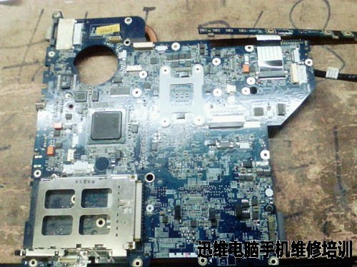 联想E42L开机全板无电压故障维修 图1