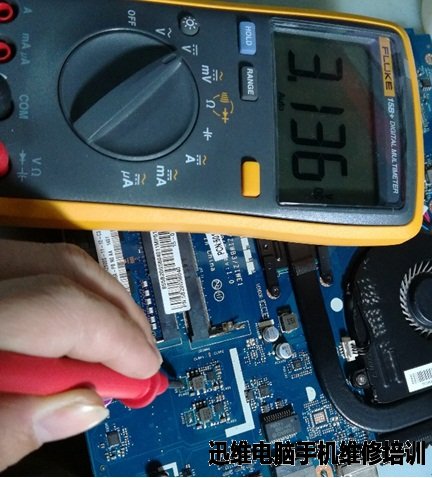 联想E40-70开机不显示维修 图7
