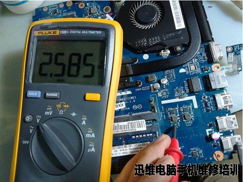 联想E40-70开机不显示维修 图8
