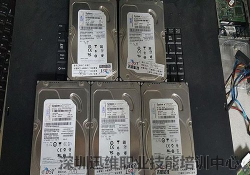 服务器磁盘阵列信息丢失，RAID5数据恢复（图1）