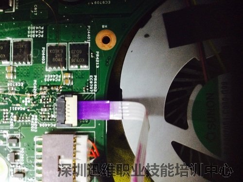 二修Dell 14R-5421开机掉电故障（图7）