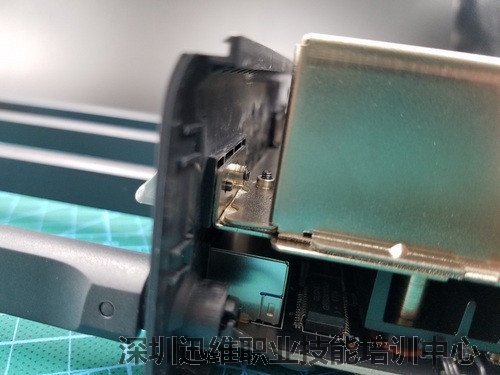 小米路由器HD拆解-移除4根天线