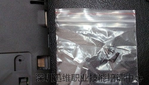 华硕X500V 拆解