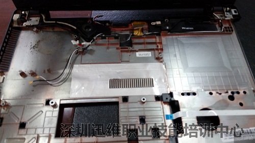 华硕X500V 拆解