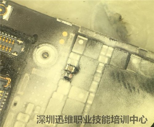 手机开不开机